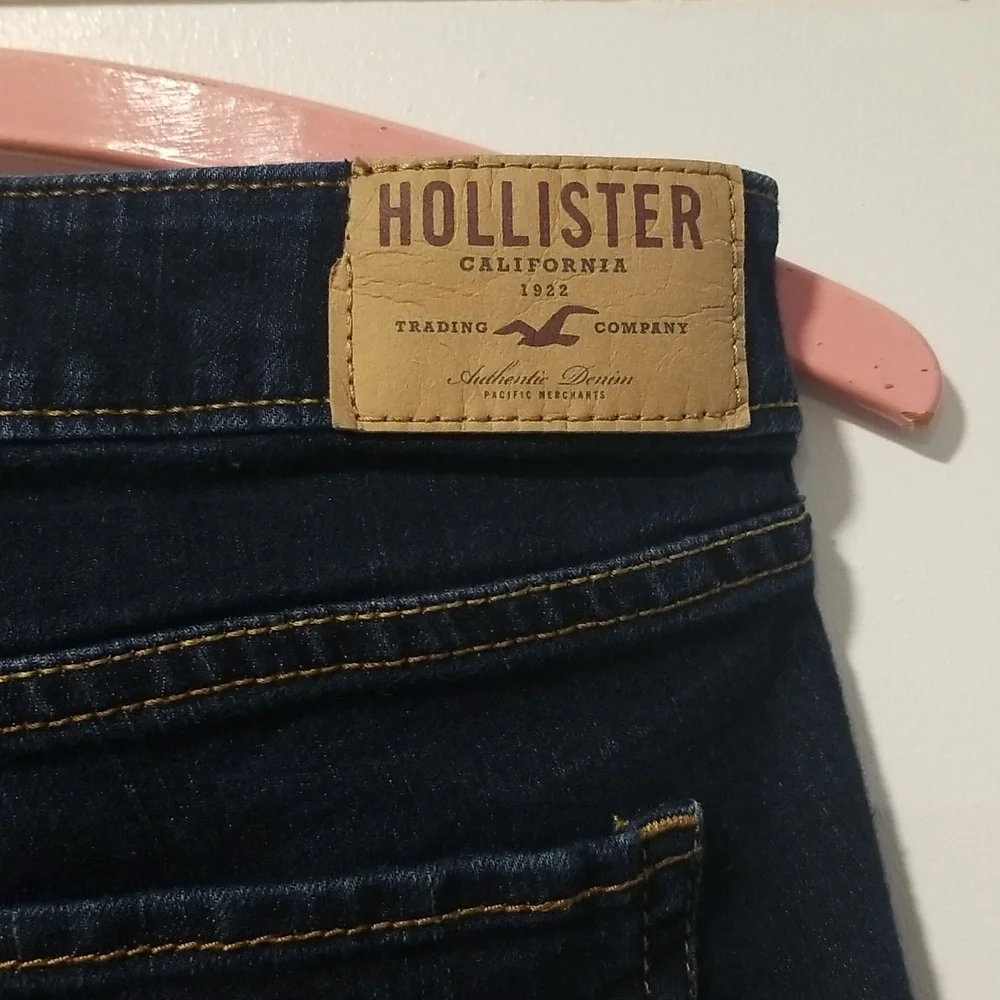 Hollister Dark Wash Jeans - Picture 11 of 13